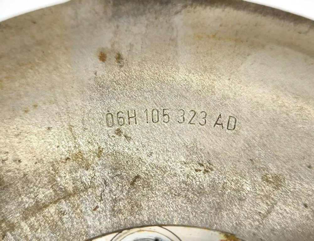AUDI A4 B9/8W (2015-2024) Маховик 06H105323AD 31021723