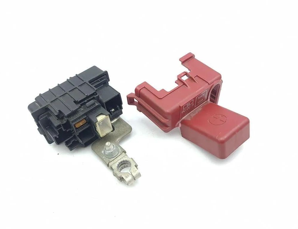 TOYOTA Prius 2 generation (XW20) (2003-2011) Предохранитель батареи 31024506