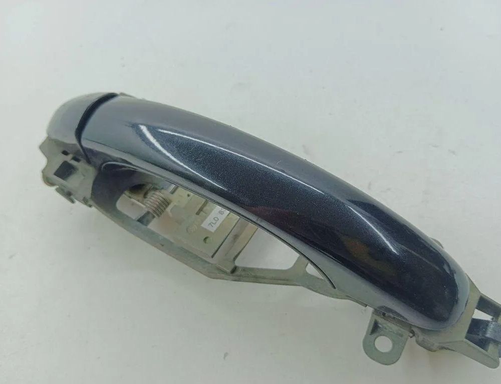 VOLKSWAGEN Touareg 1 generation (2002-2010) Наружная ручка задней правой двери 7L0839886A 31133490