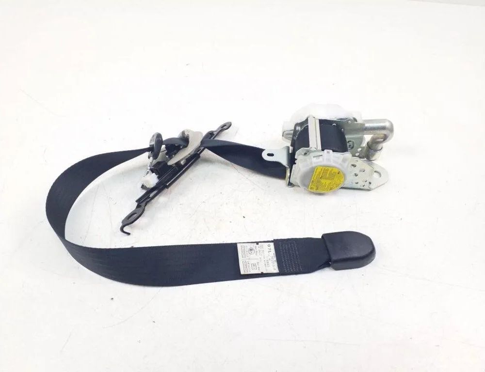 TOYOTA Avensis 3 generation (2009-2020) Ремень безопасности передний левый 0438056,116993 31135233