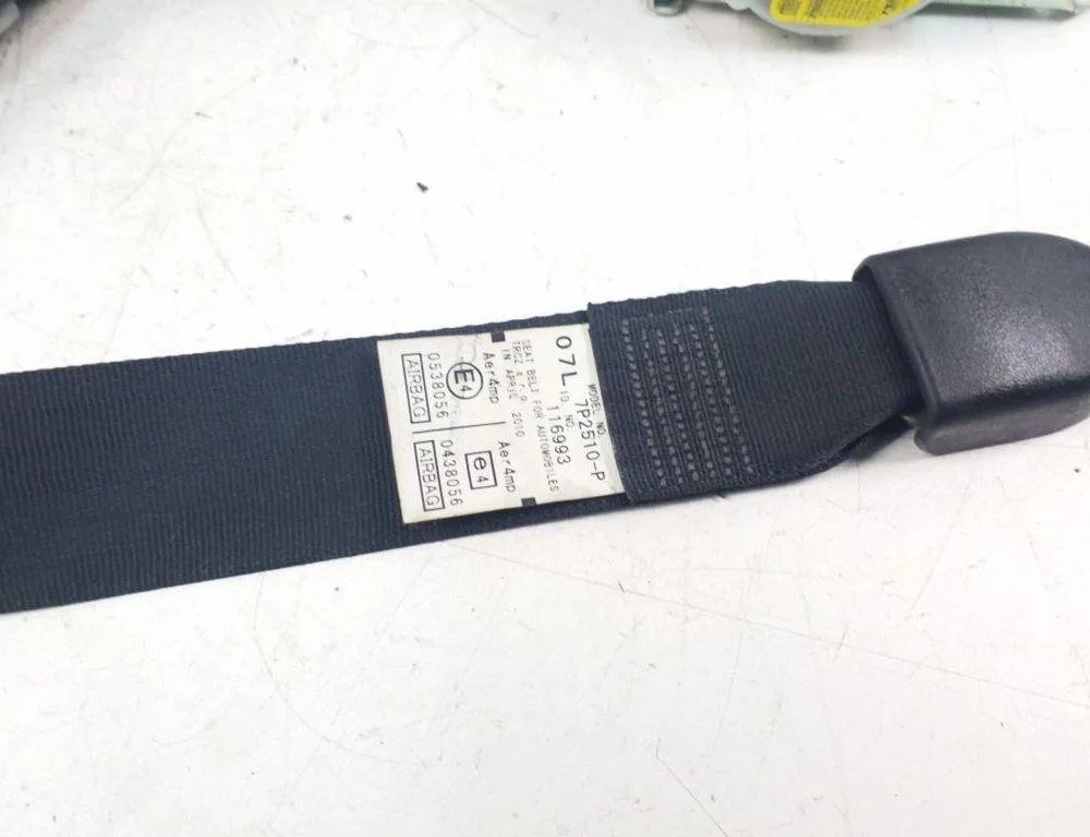TOYOTA Avensis 3 generation (2009-2020) Ремень безопасности передний левый 0438056,116993 31135233