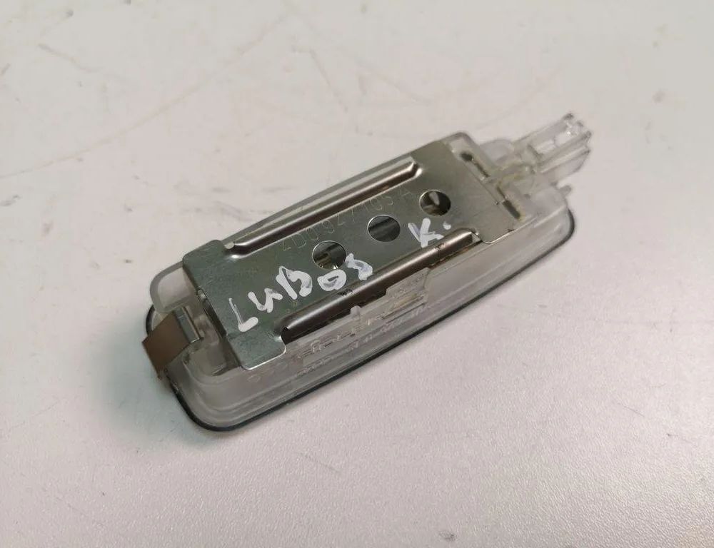 AUDI A8 D2/4D (1994-2002) Освещение салона 4D0947105A 31144369