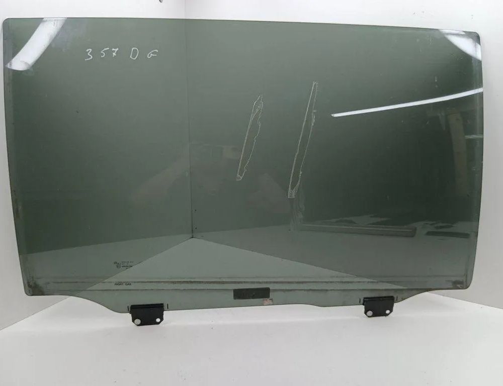 CHRYSLER Voyager 4 generation (2001-2007) Стекло раздвижной двери справа 43R001385 31173499