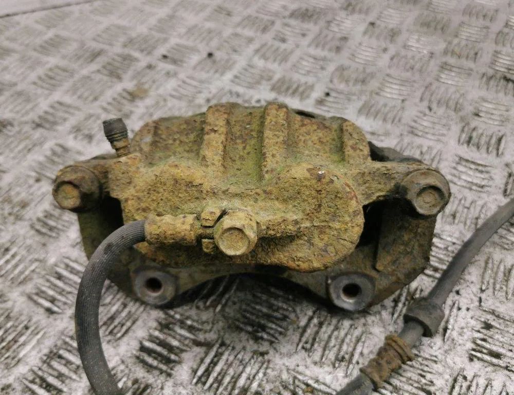 CITROËN C-Crosser 1 generation (2007-2013) Ľavý predný brzdový strmeň 31178233