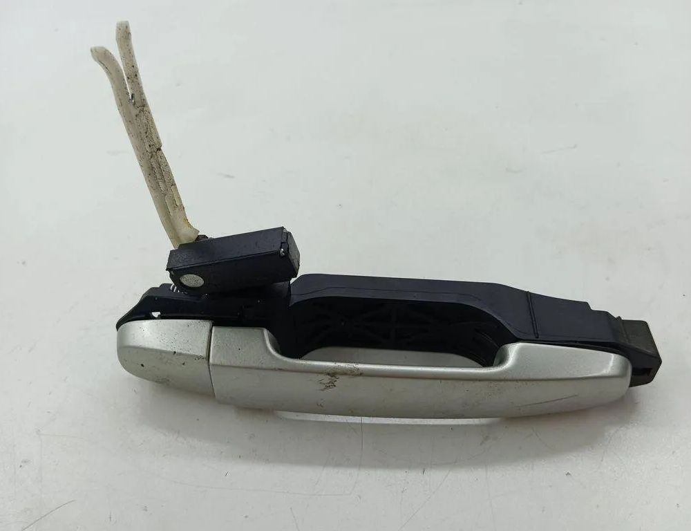 TOYOTA Avensis 2 generation (2002-2009) Rear right door outer handle 31178434