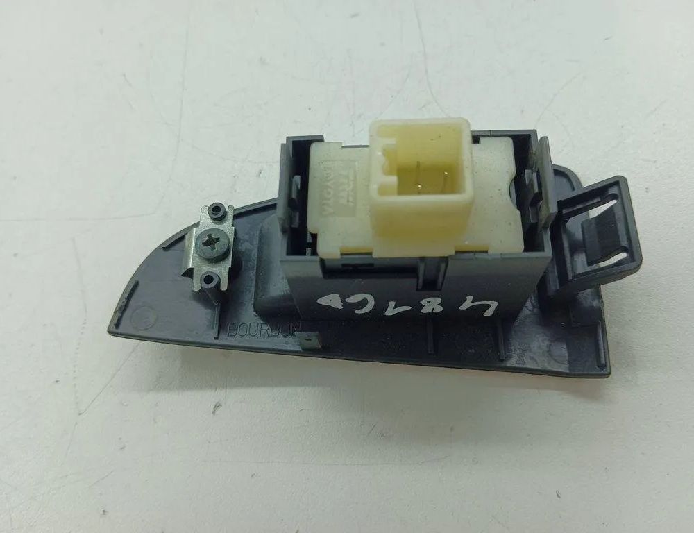 TOYOTA Avensis 2 generation (2002-2009) Rear Right Door Window Control Switch 7427105020 31178437