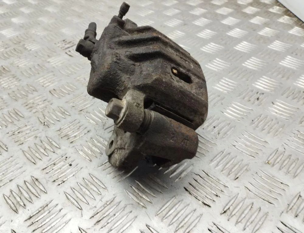 CITROËN C-Crosser 1 generation (2007-2013) Ľavý predný brzdový strmeň 31179412