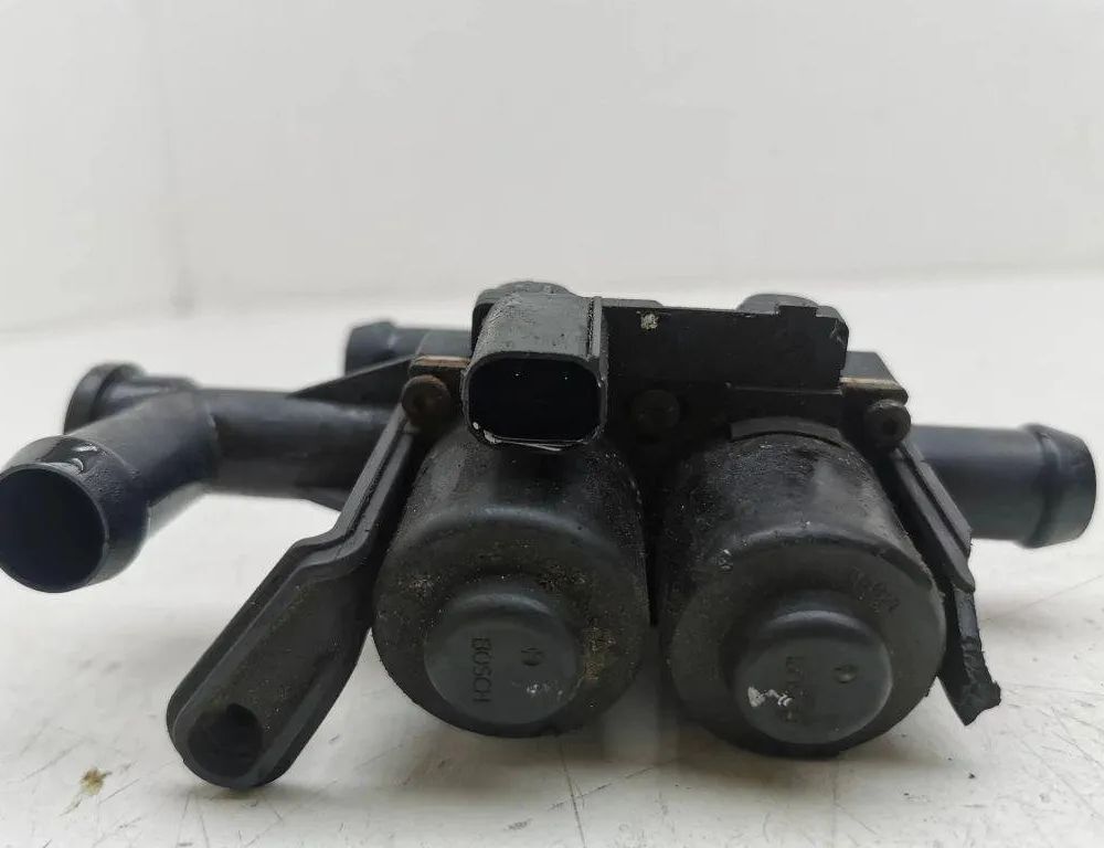 BMW 7 Series F01/F02 (2008-2015) Клапан радиатора отопления 9119164 31181617