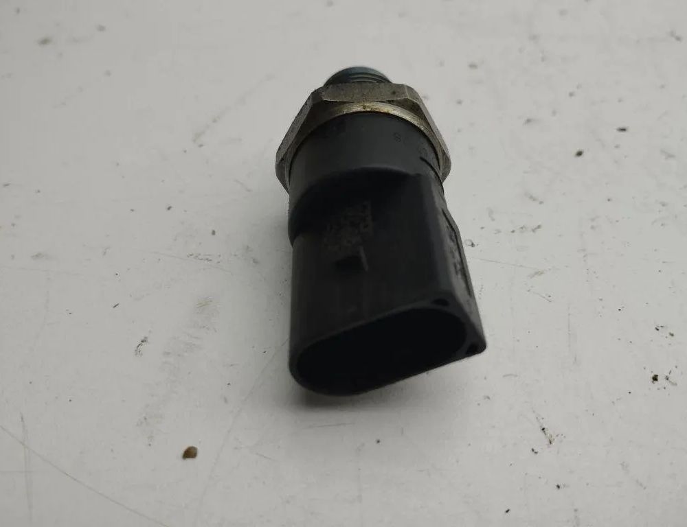 MERCEDES-BENZ S-Class W221 (2005-2013) Датчик давления топлива A0041536728 31183755