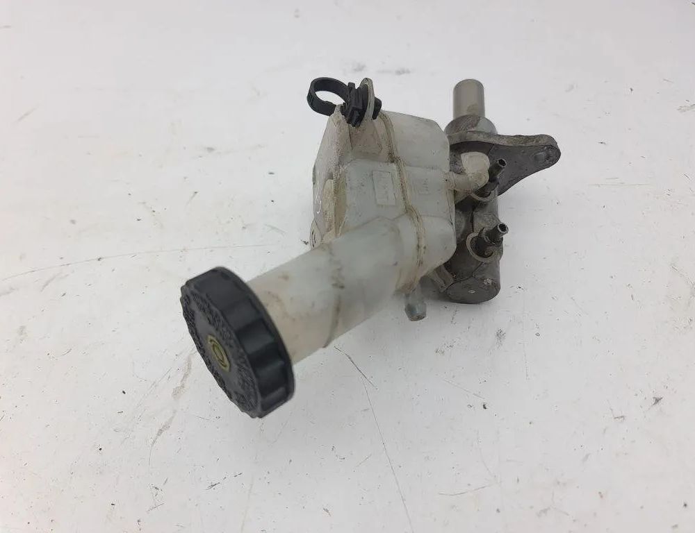 MITSUBISHI Outlander 3 generation (2012-2023) Brzdový valec 31185005