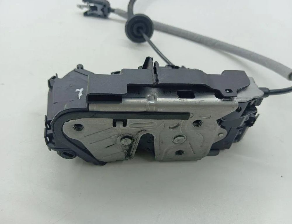 SEAT Arona 1 generation (2017-2024) Замок задней правой двери 45380180 31185811