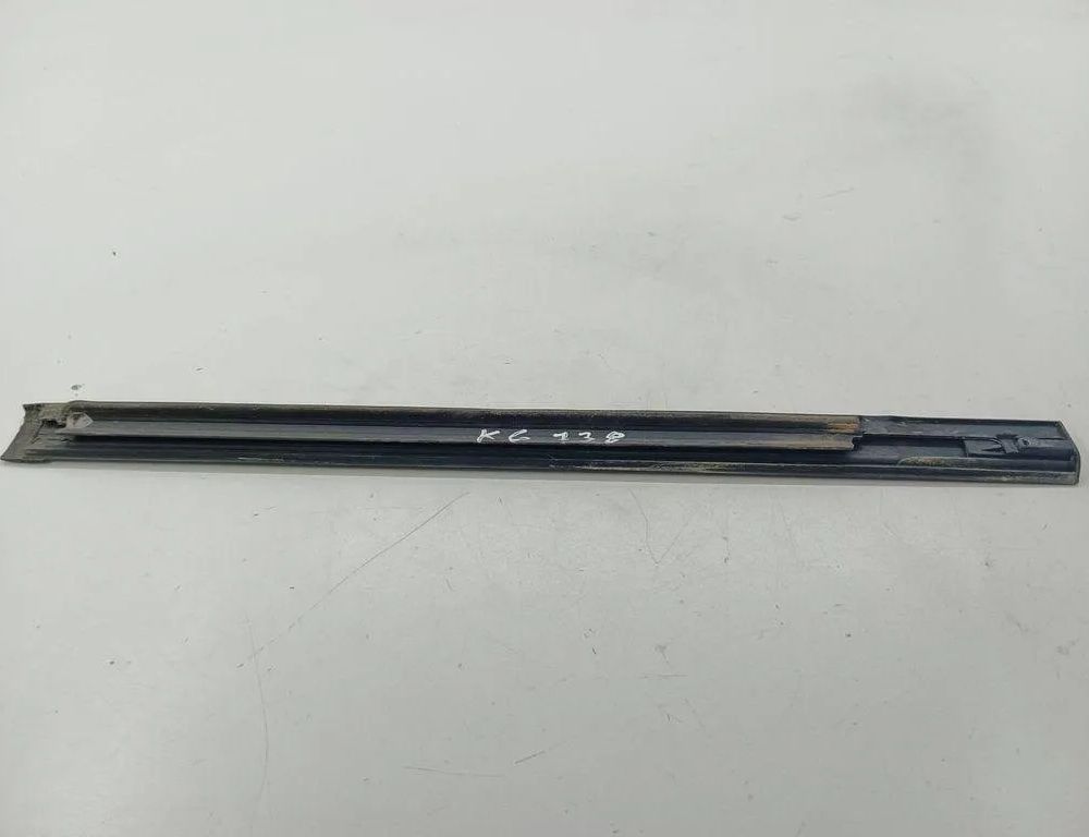 SAAB 9-7X 1 generation (2005-2009) Zadné ľavé dvere okenného lemu 31189236