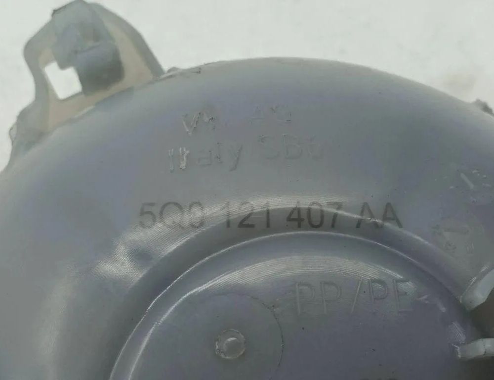 VOLKSWAGEN Tiguan 2 generation (2016-2024) Expansion Tank 5Q0121407AA 31190196