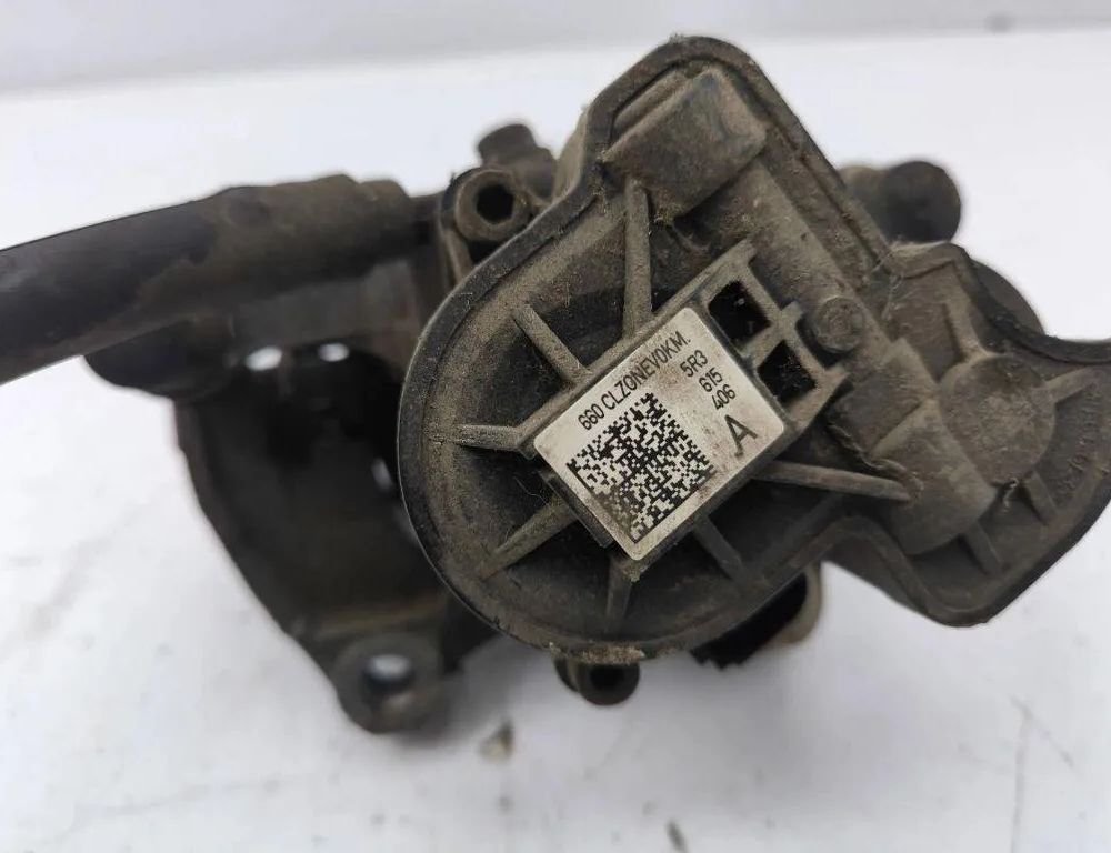 SKODA Octavia 4 generation (A8) (2019-2023) задний правый суппорт 5R3615406A 31195193