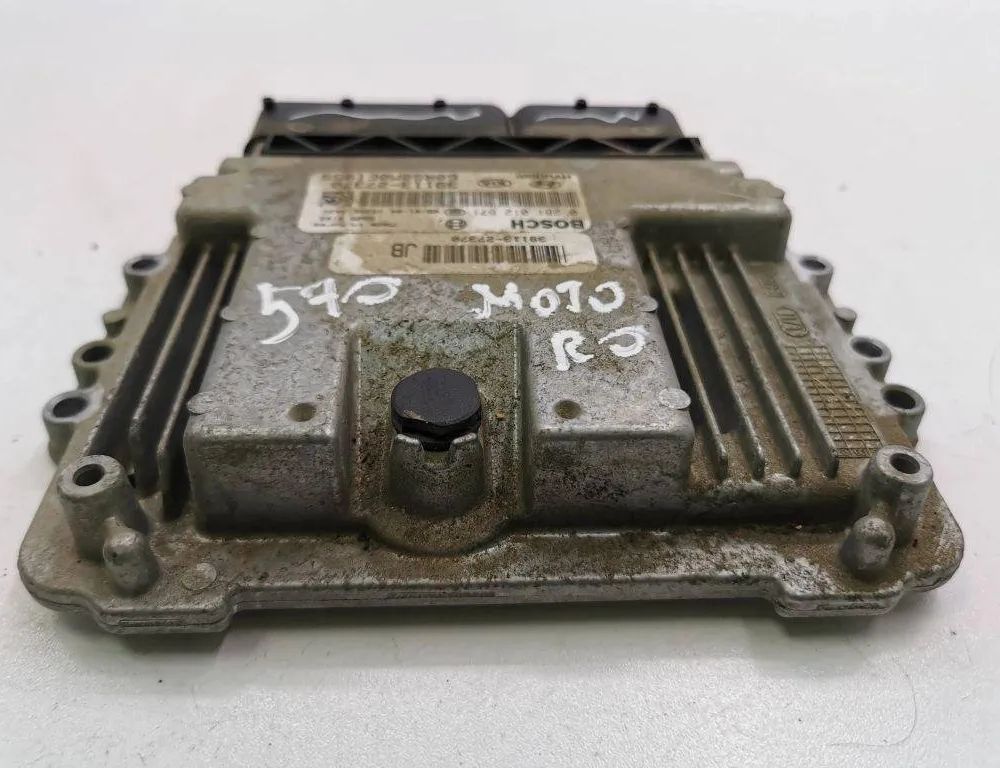 KIA Carens 2 generation (2002-2006) Блок управления двигателем 3911327370 31205385