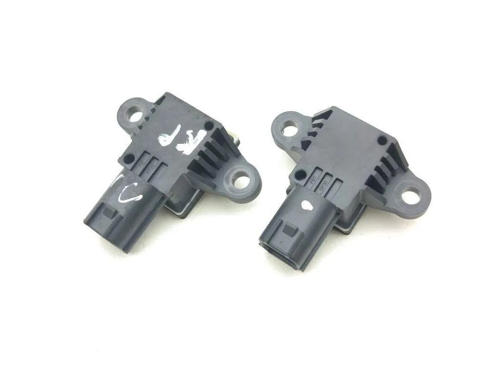 HYUNDAI Kona 1 generation (2017-2024) Left Side Impact Sensor 9593006000 31209927