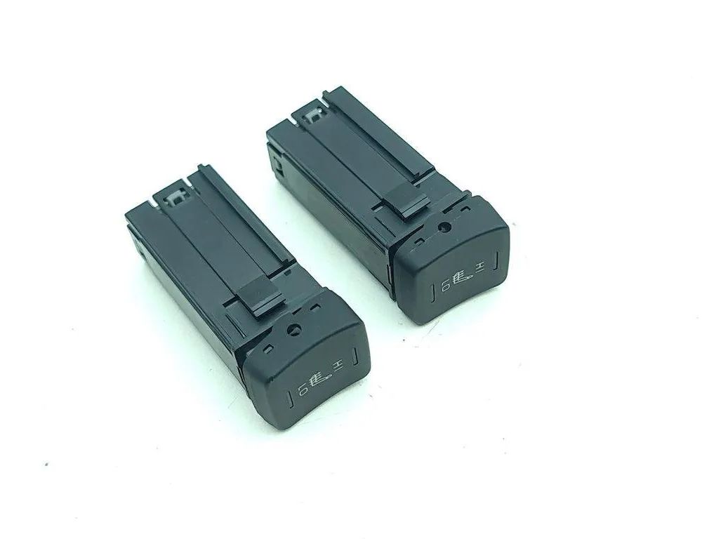 TOYOTA Corolla 12 generation E210 (2019-2024) Vypínač pre vyhrievanie sedadiel 195020 31536236