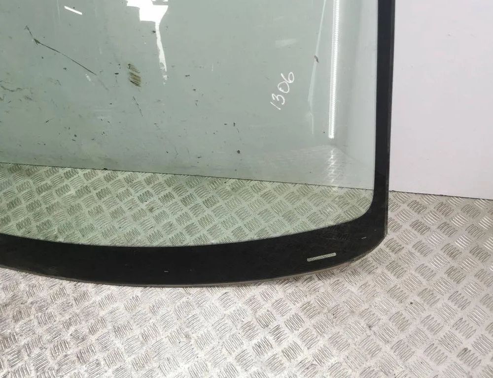 HYUNDAI Tucson 4 generation (2020-2023) Front Windshield 31942863
