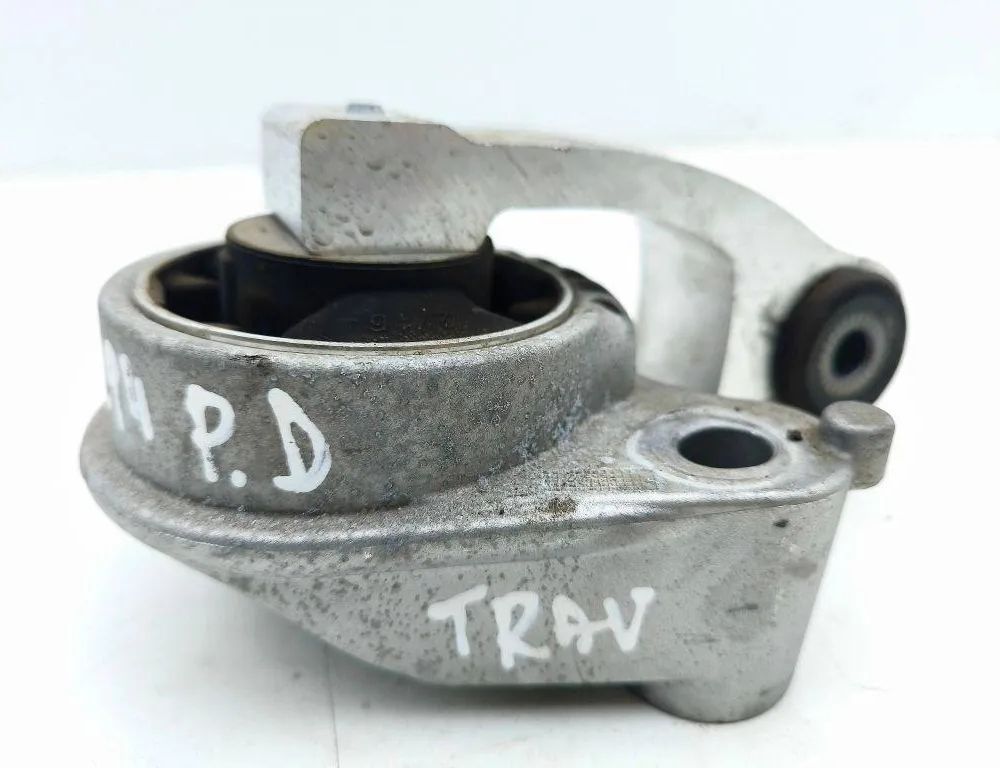 PEUGEOT 2008 2 generation (2019-2023) Držiak motora pravá strana 0840726080,1731295 32757629