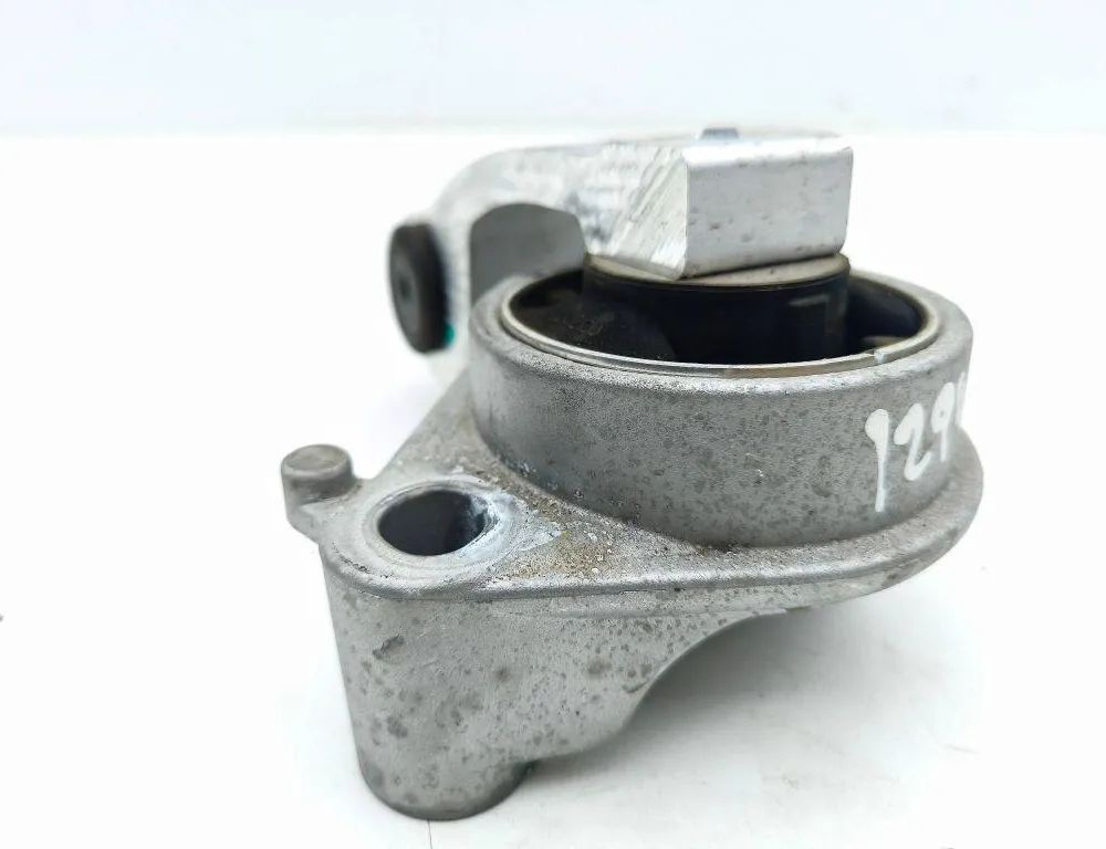 PEUGEOT 2008 2 generation (2019-2023) Držiak motora pravá strana 0840726080,1731295 32757629