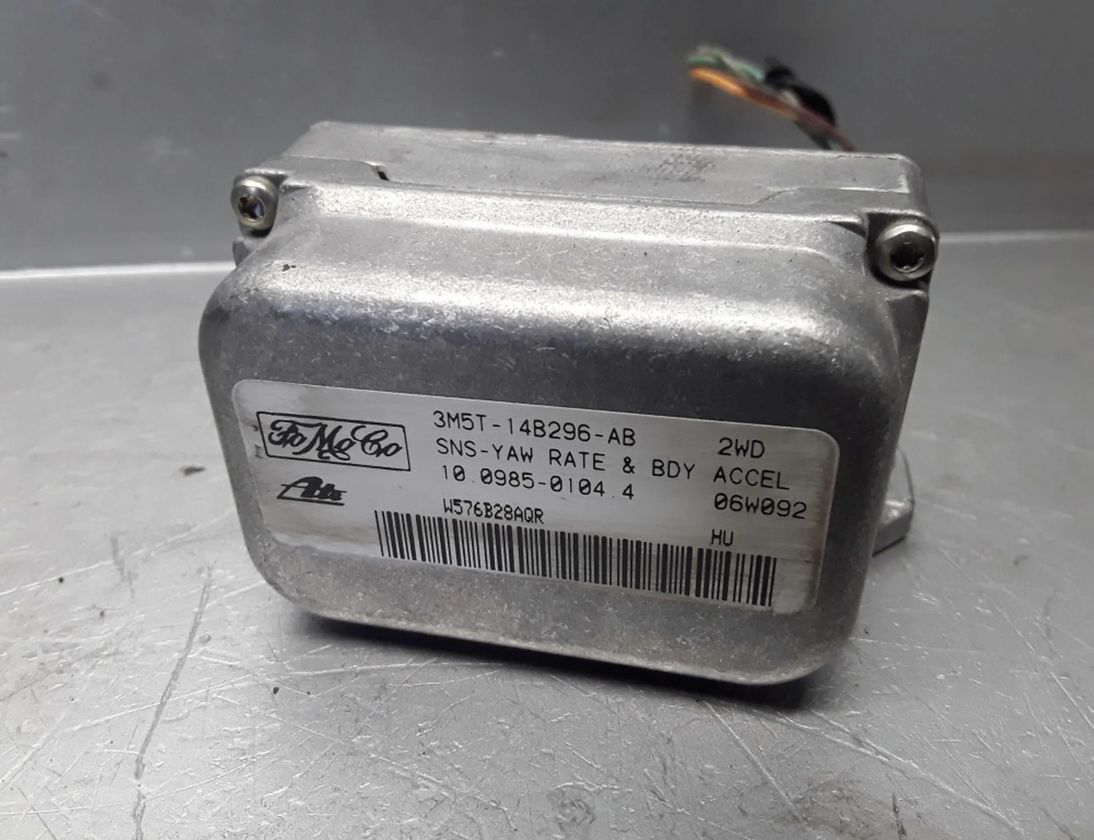 VOLVO V50 1 generation (2003-2012) Senzor náklonu a smeru 3M5T14B296AB 23579576