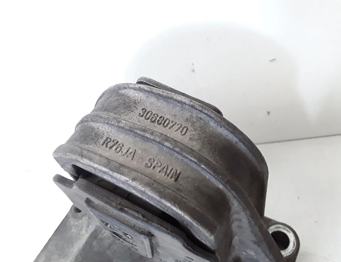 VOLVO V70 2 generation (2000-2008) Front engine mount 30680770 23583322