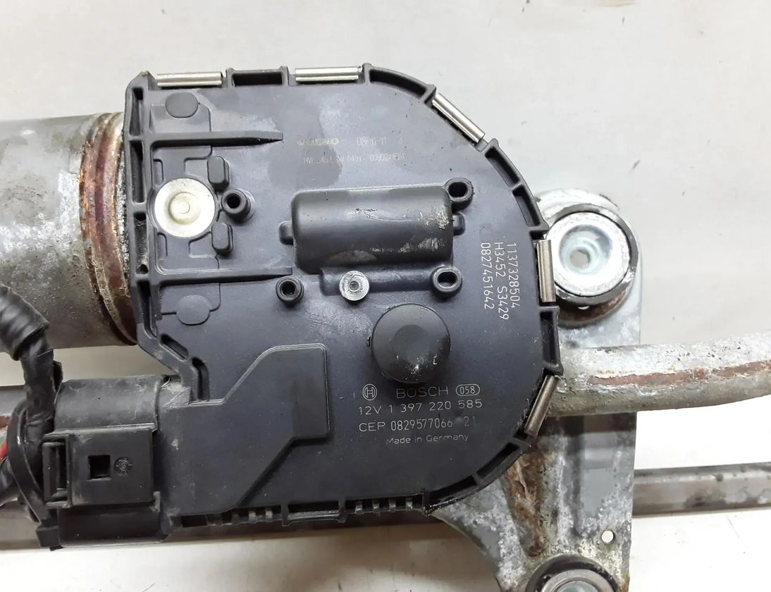 VOLVO V70 3 generation (2007-2020) Mechanizmus stierača predného čelného skla 1397220585,30796358,3397020958 23603149