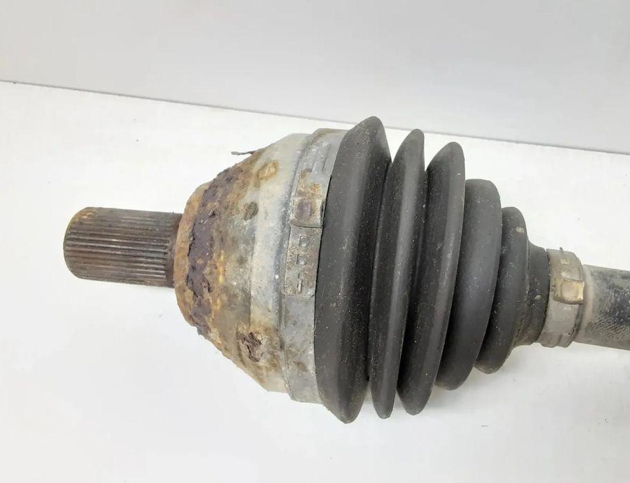 VOLVO V70 3 generation (2007-2020) Полуось передний левый 6G9N3B437CD 23607557