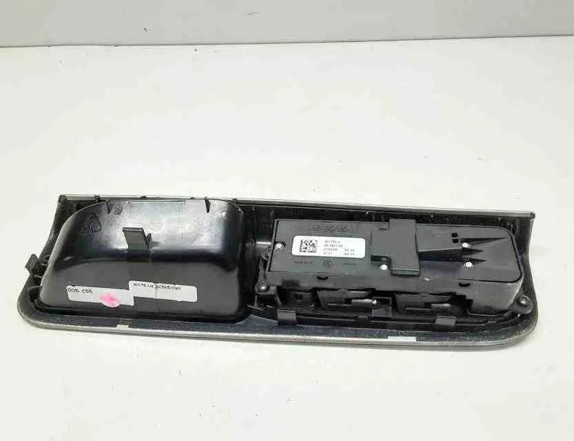 VOLVO V50 1 generation (2003-2012) Кнопка стеклоподъемника передней левой двери 30773211 32653399