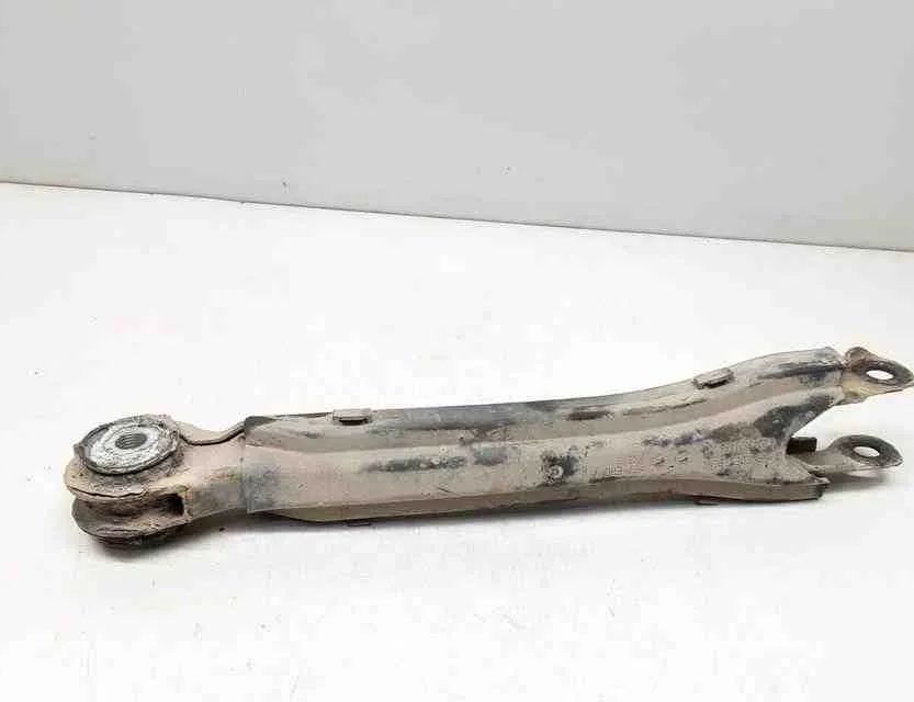 MERCEDES-BENZ C-Class W204/S204/C204 (2004-2015) Рычаг задний правый A2043521488 32655899