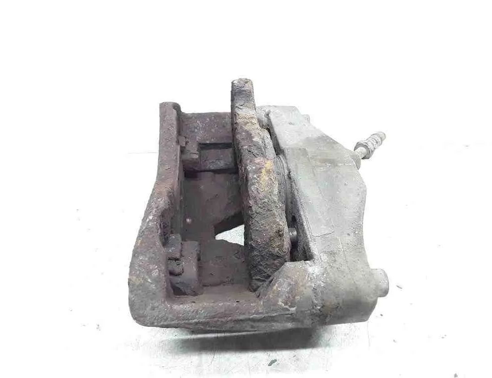 VOLVO XC90 1 generation (2002-2014) Супорт тормозов передний левый 32667255