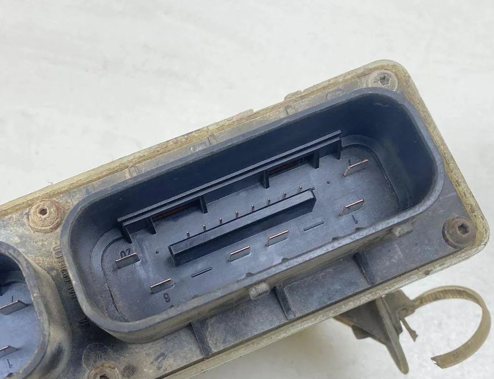 OPEL Zafira A (1999-2003) Relé ventilátora chladiacej kvapaliny 15396912 31356520