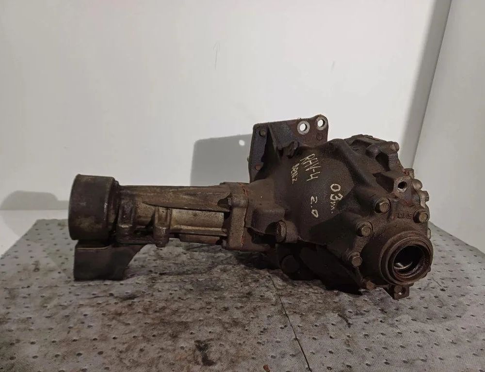 TOYOTA RAV4 1 generation (XA10) (1994-2000) Редуктор передний 31372151