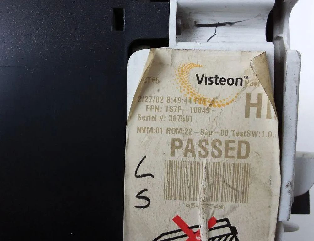 FORD Mondeo 3 generation (2000-2007) Speedometer 1S7F10849 31385519