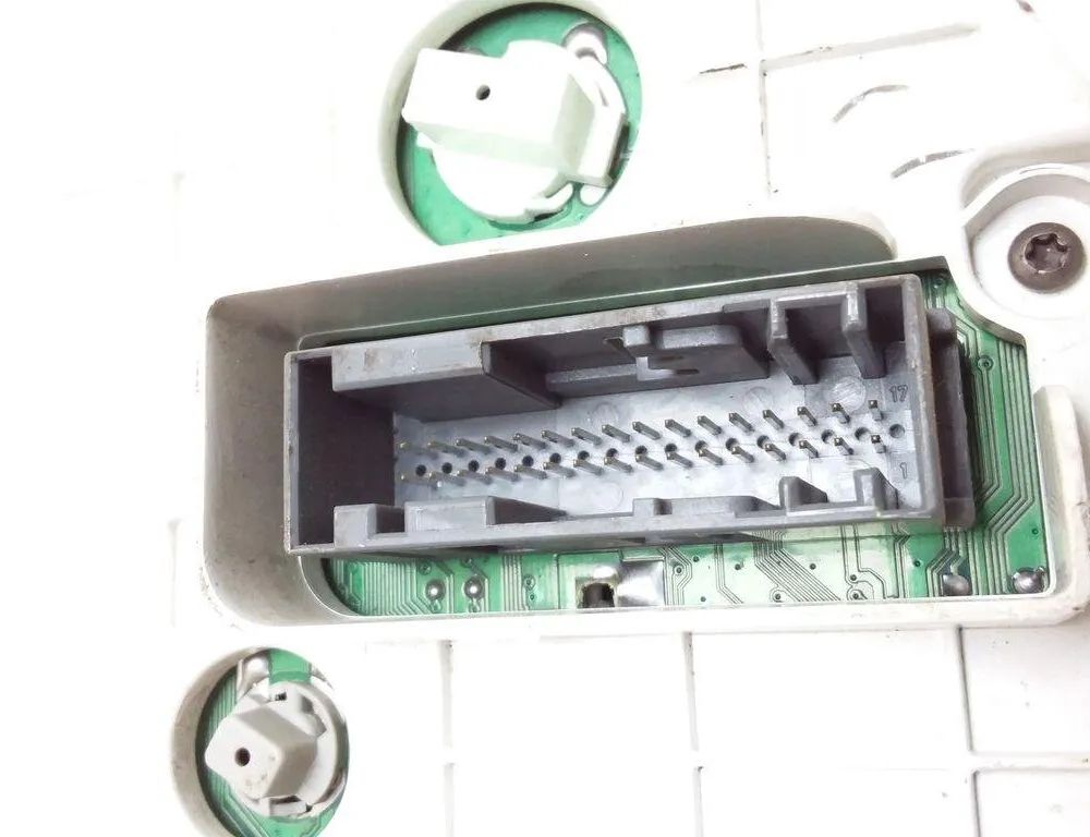 FORD Mondeo 3 generation (2000-2007) Speedometer 1S7F10849 31385519