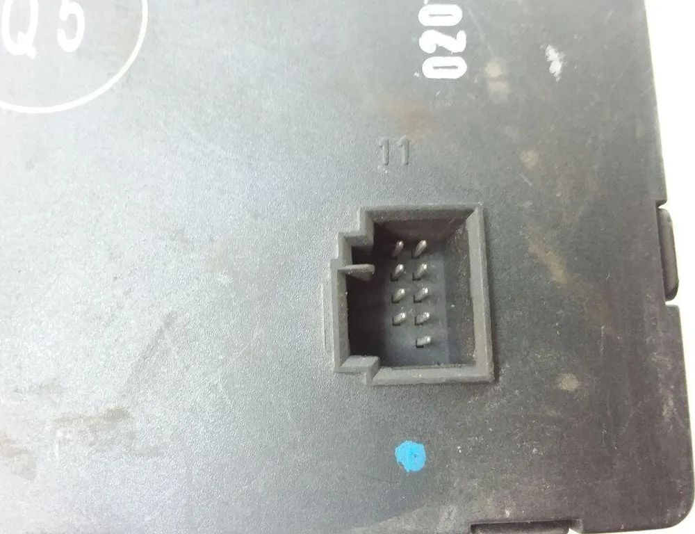 MERCEDES-BENZ C-Class W203/S203/CL203 (2000-2008) Блок управления дверей задние правые 2038205626 31393949