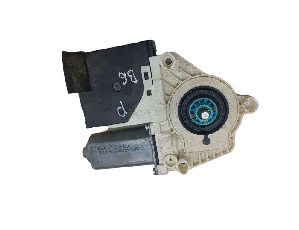 VOLKSWAGEN Passat B7 (2010-2015) Маторчик стеклоподъемника передней левой двери 1K0959792G 31756381