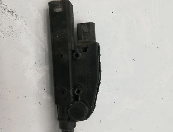 VOLKSWAGEN Phaeton 1 generation (2002-2016) Left Side Headlamp Washer 3D0955978B 31770596