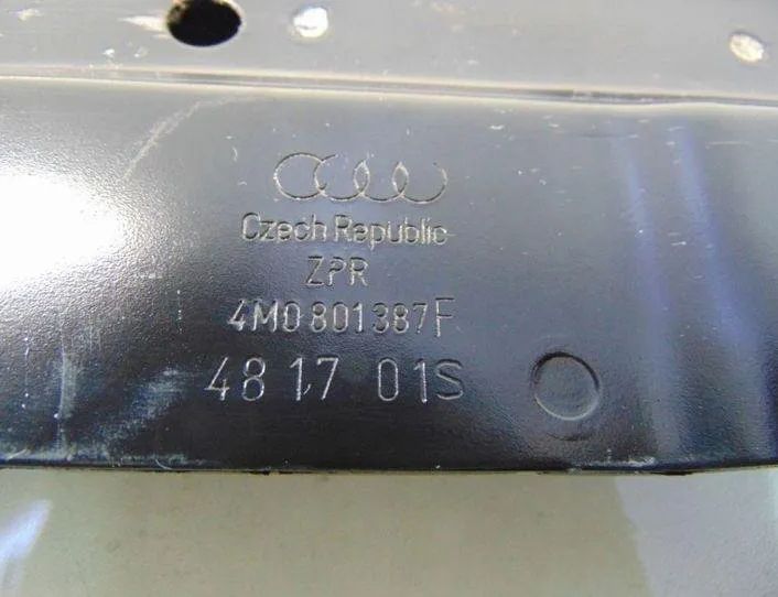 AUDI Q7 4M (2015-2024) Ostatné časti karosérie 4M0801387F 27456773