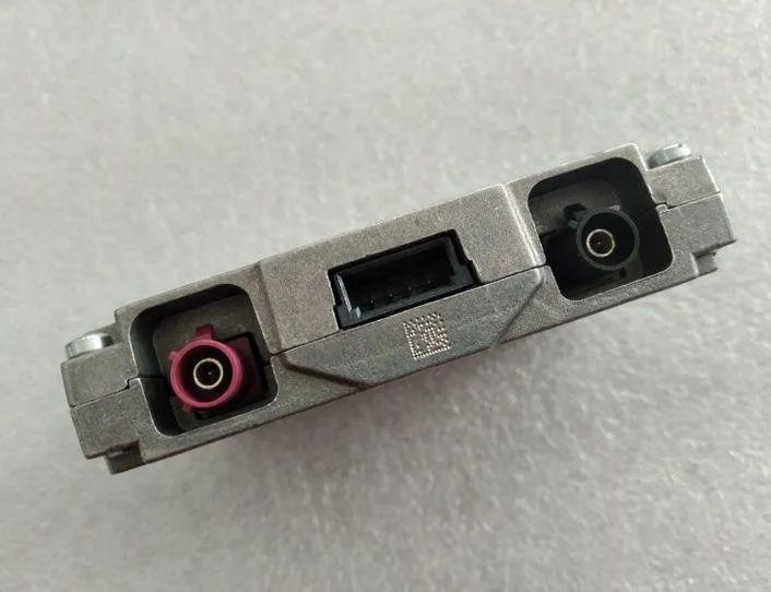 AUDI A8 D4/4H (2010-2018) Bootlid Antenna Amplifier 4H0035456 27459297