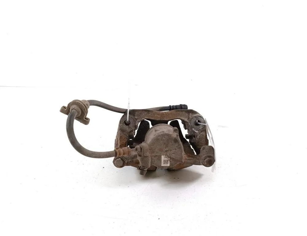 BMW 2 Series Grand Tourer F46 (2018-2023) Супорт тормозов передний правый 6860266,34116860266 29054150