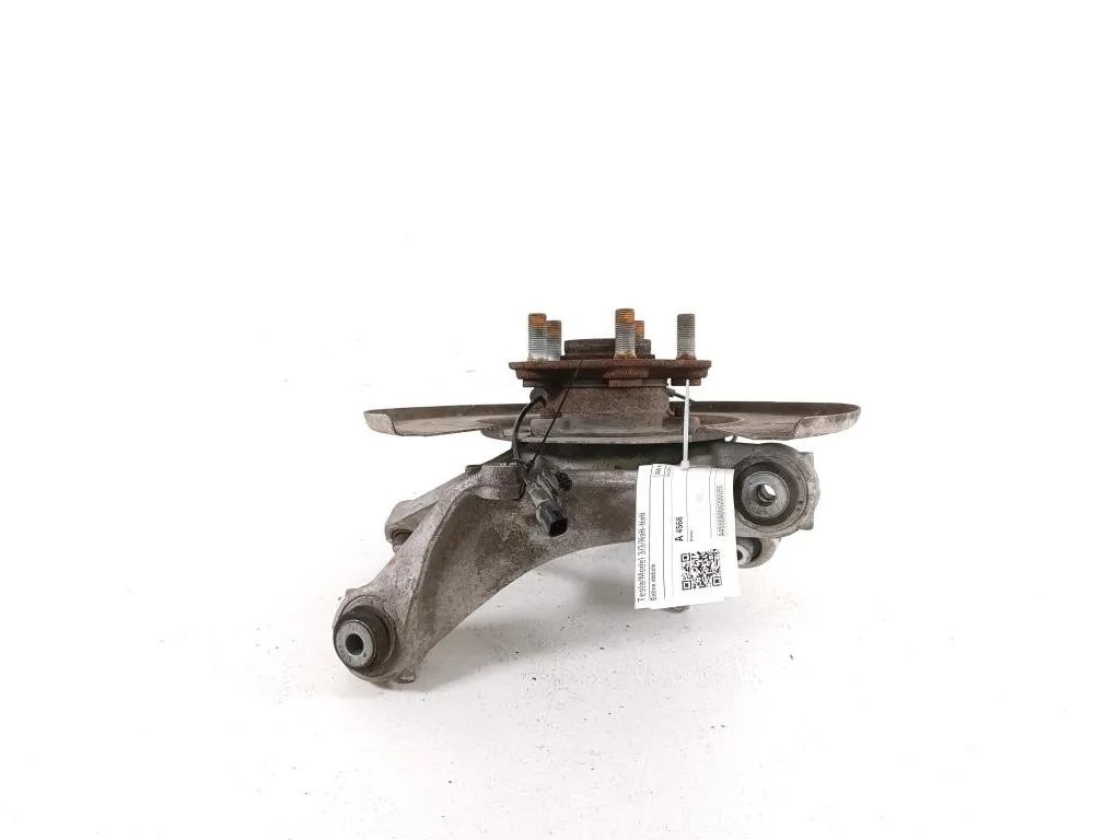 TESLA Model 3 1 generation (2017-2024) Pravý zadný náboj kolesa 31681012