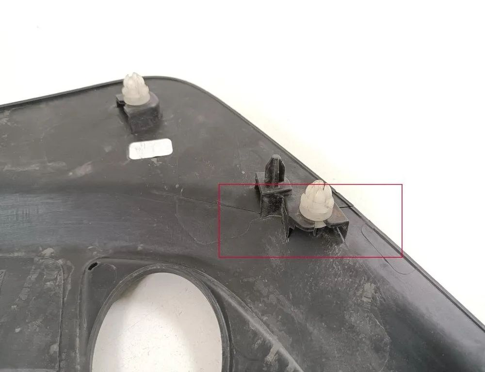 TESLA Model 3 1 generation (2017-2024) Другие части внутренние двигателя 108167500B 31681078