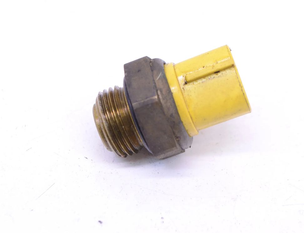 SUZUKI AN BURGMAN E90/E91/E92/E93 (2004-2013) Teplotný senzor chladiča 10655545