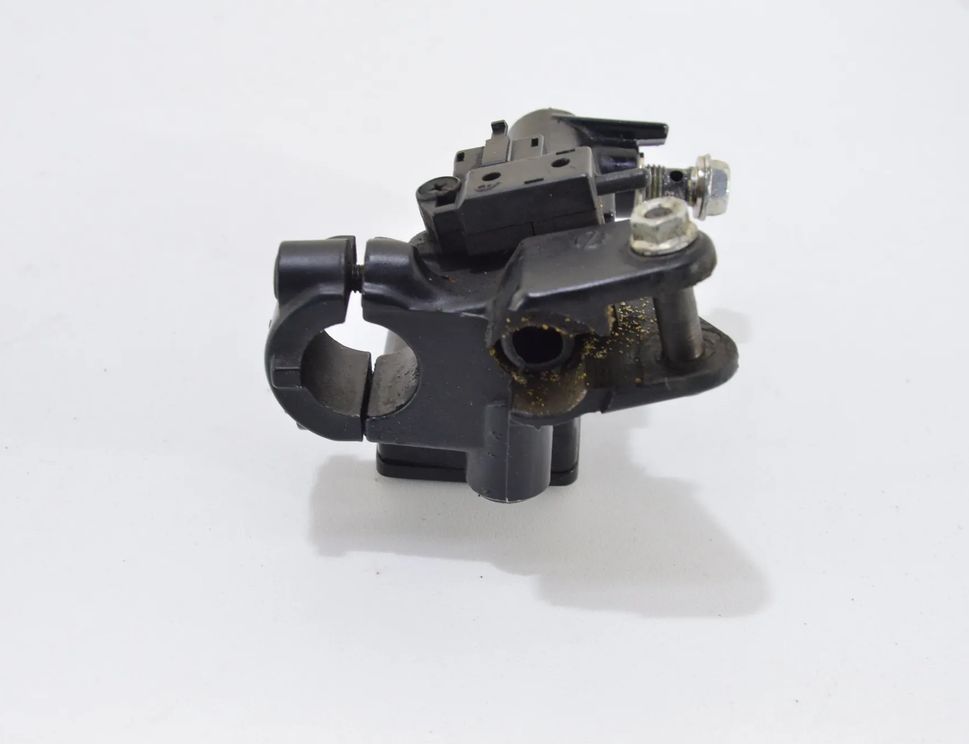 KAWASAKI ZZ-R (2012-present) F82 (2014-2020) Predná páka spojky Unavailable 10880891