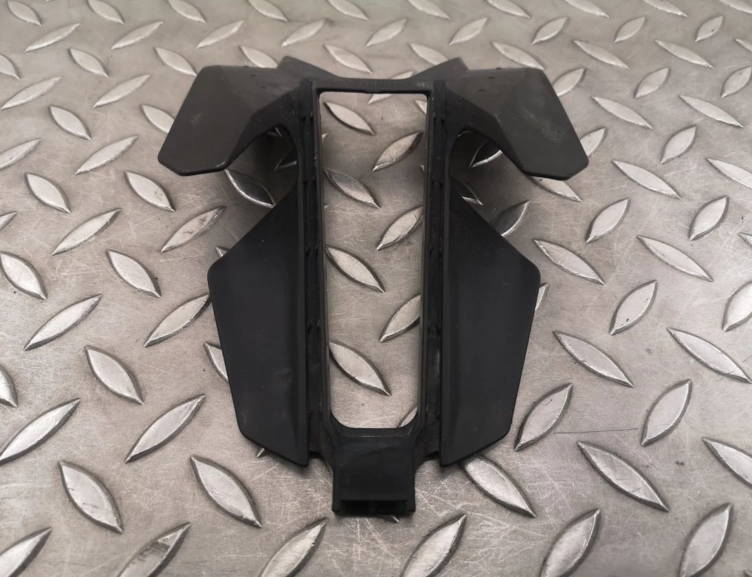 YAMAHA MT Predný vnútorný kryt plášťa Unavailable 25851515