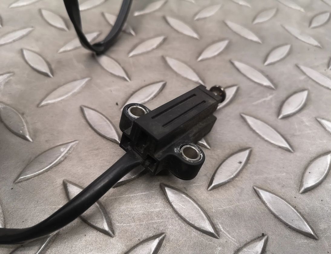 SUZUKI GSX-S BM (2013-2019) Senzor prepínača bočného stojana na parkovanie Unavailable 25944139