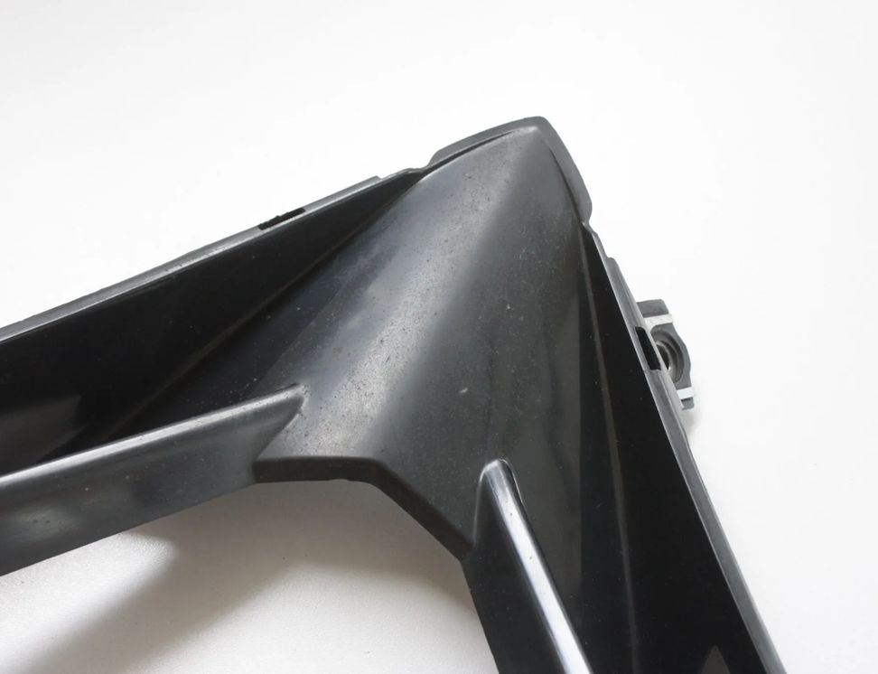 YAMAHA YZF-R B7 (2010-2015) V front belly fairing cowl 4C8-2836M-00 3020898