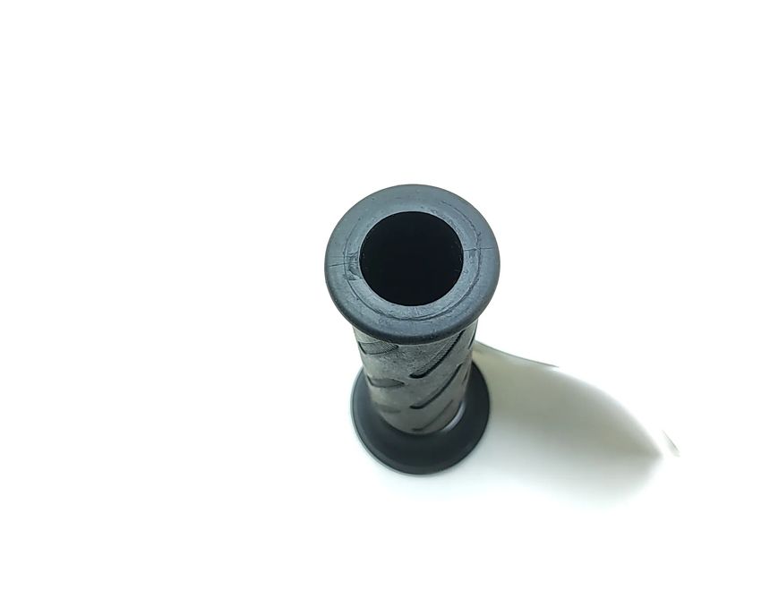 SUZUKI GSX Front right side handlebar grip 33057273