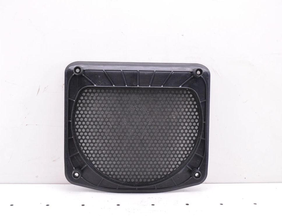 BMW 1 Series F20/F21 (2011-2020) Kryt reproduktora 9223670 24795727